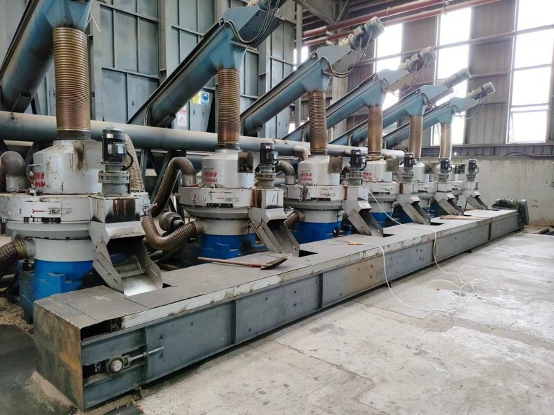 江苏镇江时产12-15吨木屑颗粒机生产线客户现场